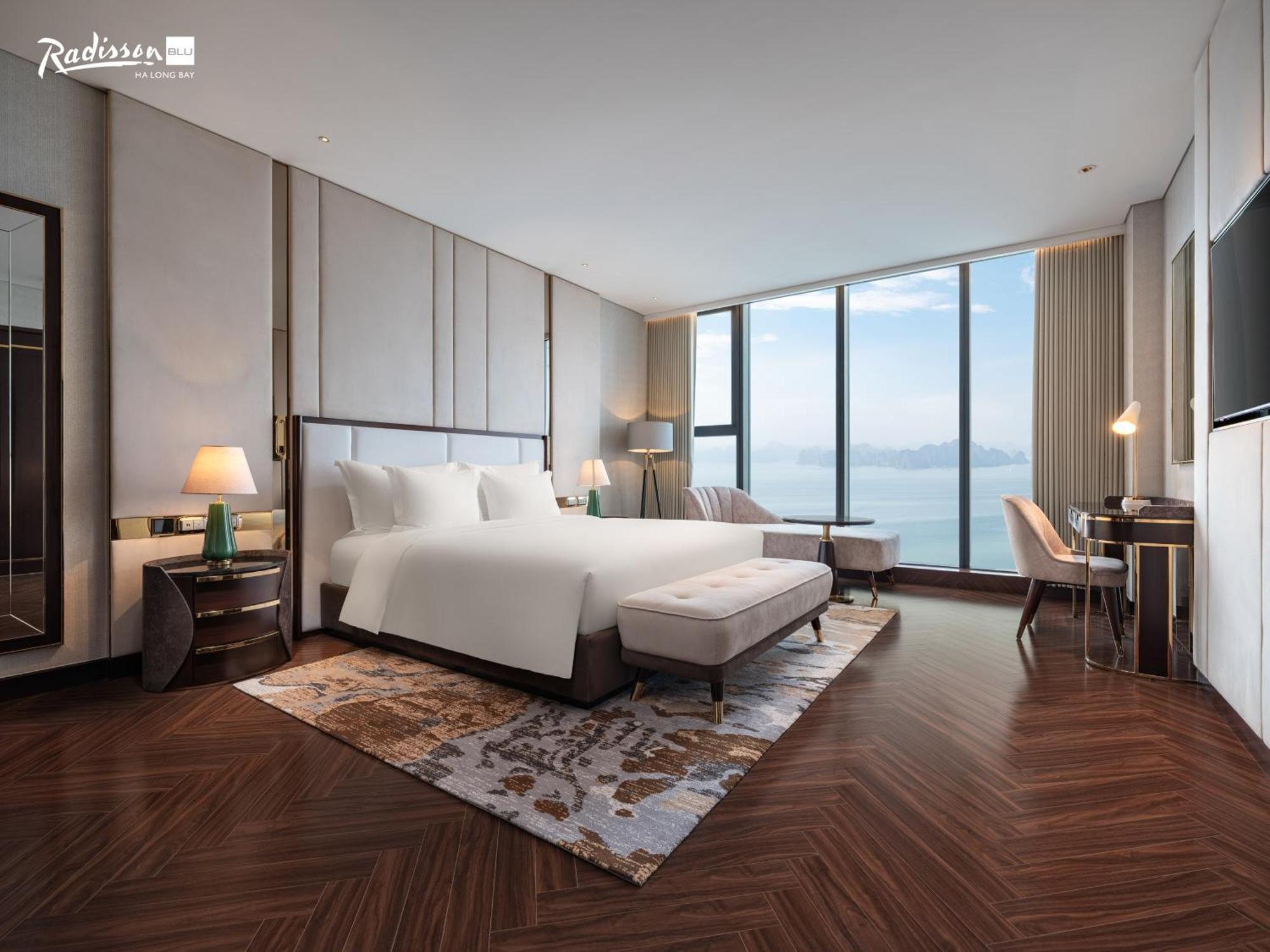 Radisson Blu Bay Отель Халонг