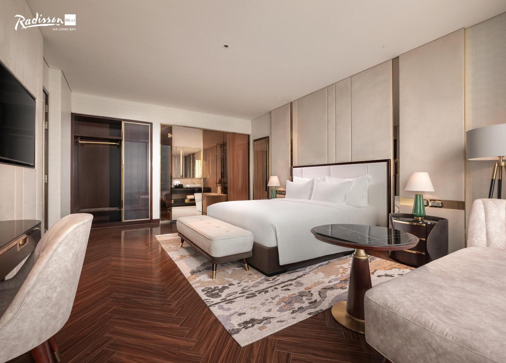 Radisson Blu Bay Отель 5*