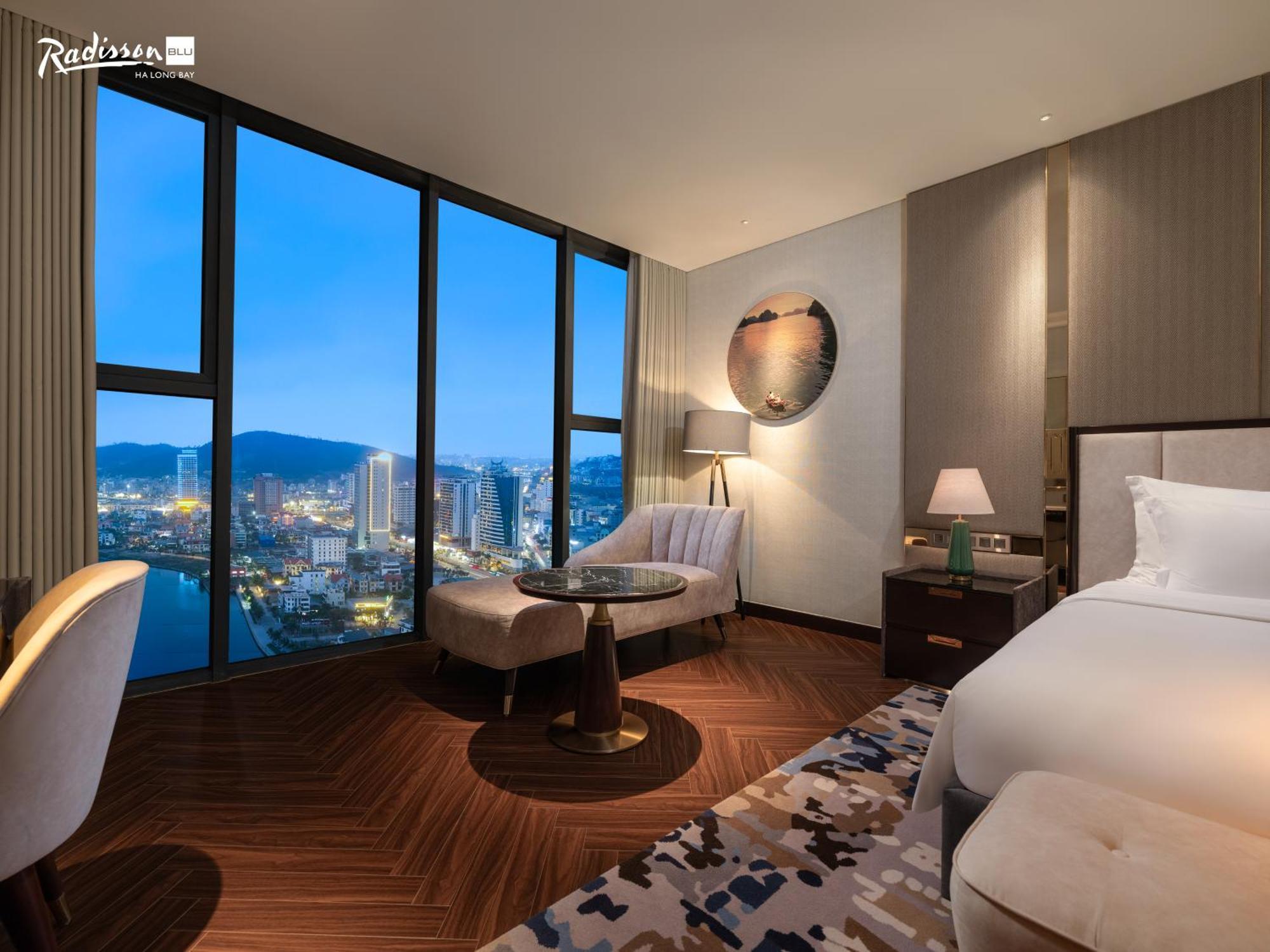 Radisson Blu Bay Отель 5*