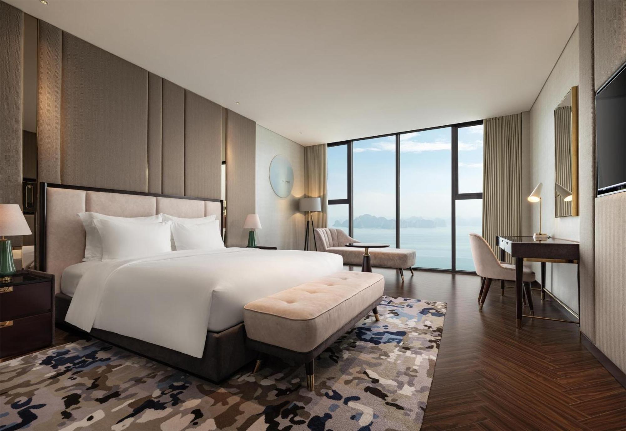 Radisson Blu Bay Отель